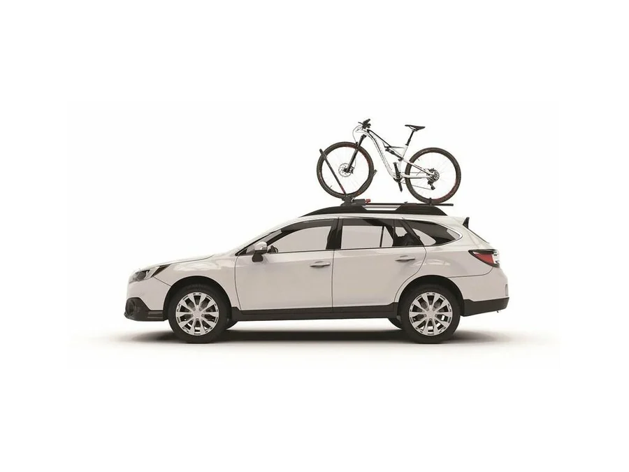 YAKIMA FrontLoader s bicyklom na streche auta